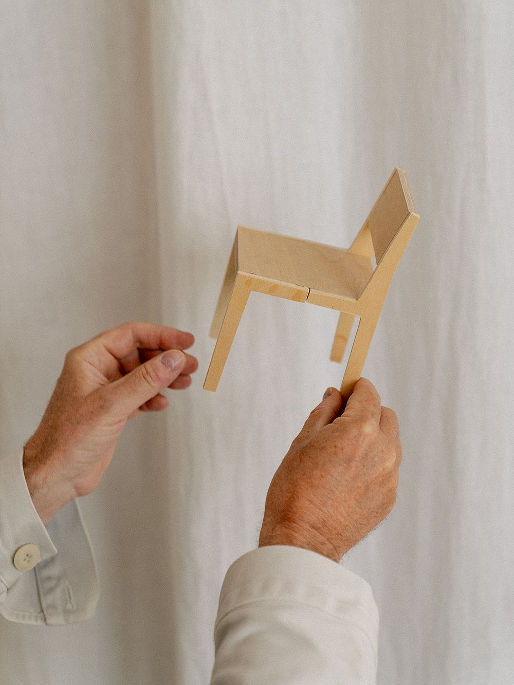 Vaarnii Maasto dining chair, scale model